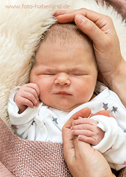 Charlotte 25.04.2019/04:16 Uhr