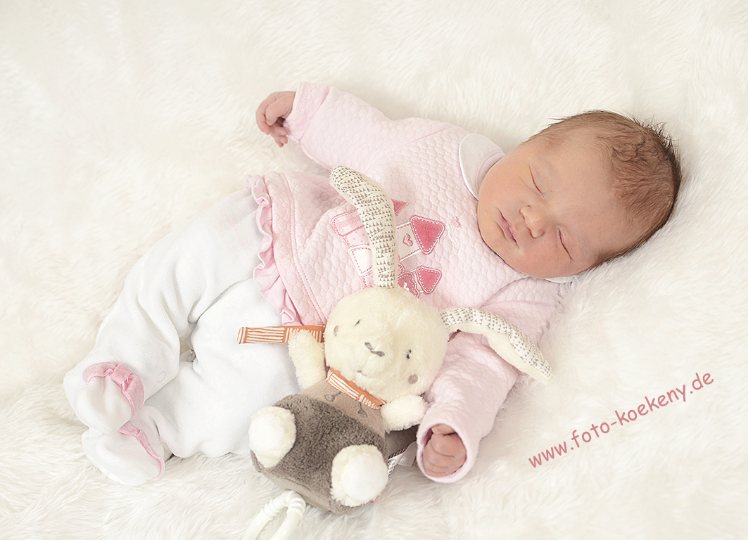W. Hannah Sarah 06.09.2019/08:18 Uhr
